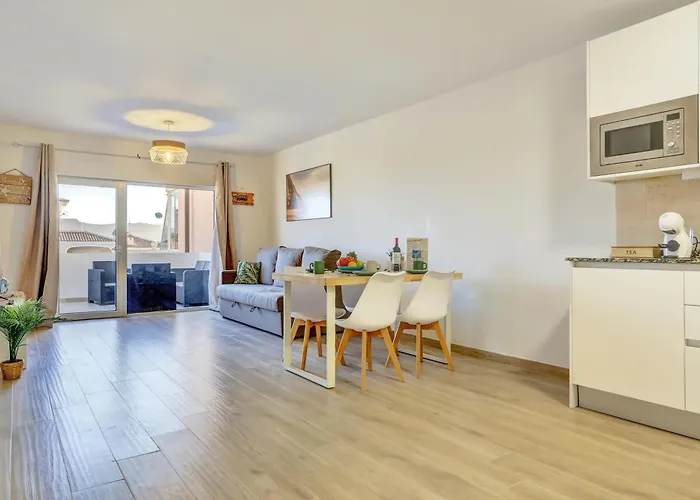 Atlantic Breeze, Bright Big Terrace, Pool, Wifi Chayofa