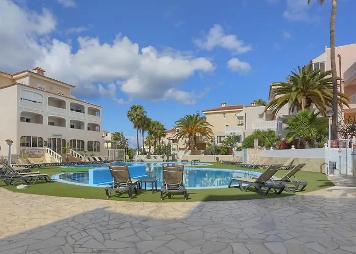 Atlantic Breeze, Bright Big Terrace, Pool, Wifi Apartment *