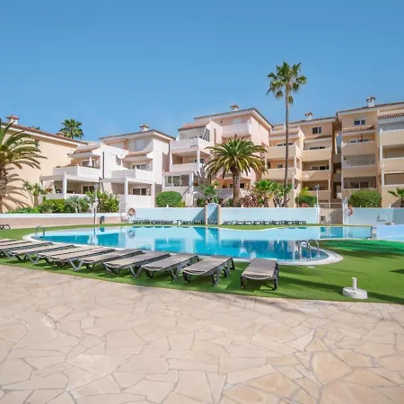 公寓 Atlantic Breeze, Bright Big Terrace, Pool, Wifi