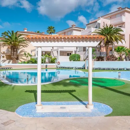 Atlantic Breeze, Bright Big Terrace, Pool, Wifi 公寓 *