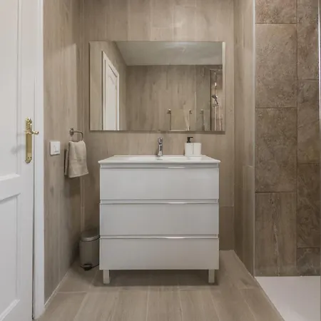 Atlantic Breeze, Bright Big Terrace, Pool, Wifi Appartement *