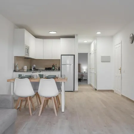 Atlantic Breeze, Bright Big Terrace, Pool, Wifi Lejlighed