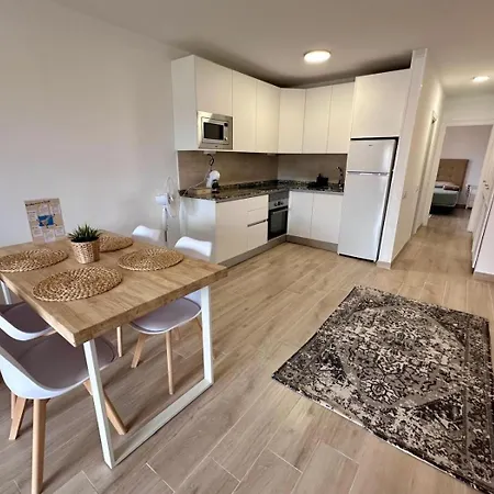 Atlantic Breeze, Bright Big Terrace, Pool, Wifi Lejlighed *