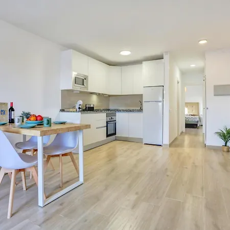 Atlantic Breeze, Bright Big Terrace, Pool, Wifi Lejlighed