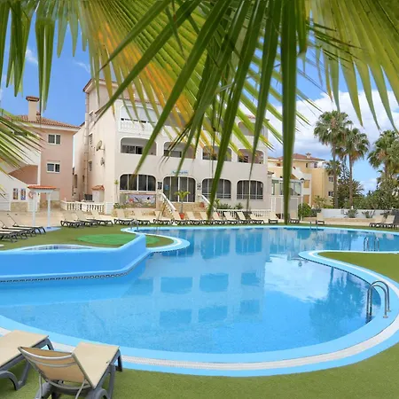 Atlantic Breeze, Bright Big Terrace, Pool, Wifi 公寓