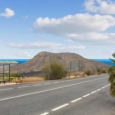 Atlantic Breeze, Bright Big Terrace, Pool, Wifi Chayofa