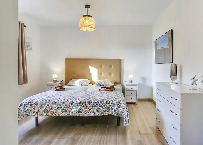 아파트 Atlantic Breeze, Bright Big Terrace, Pool, Wifi *